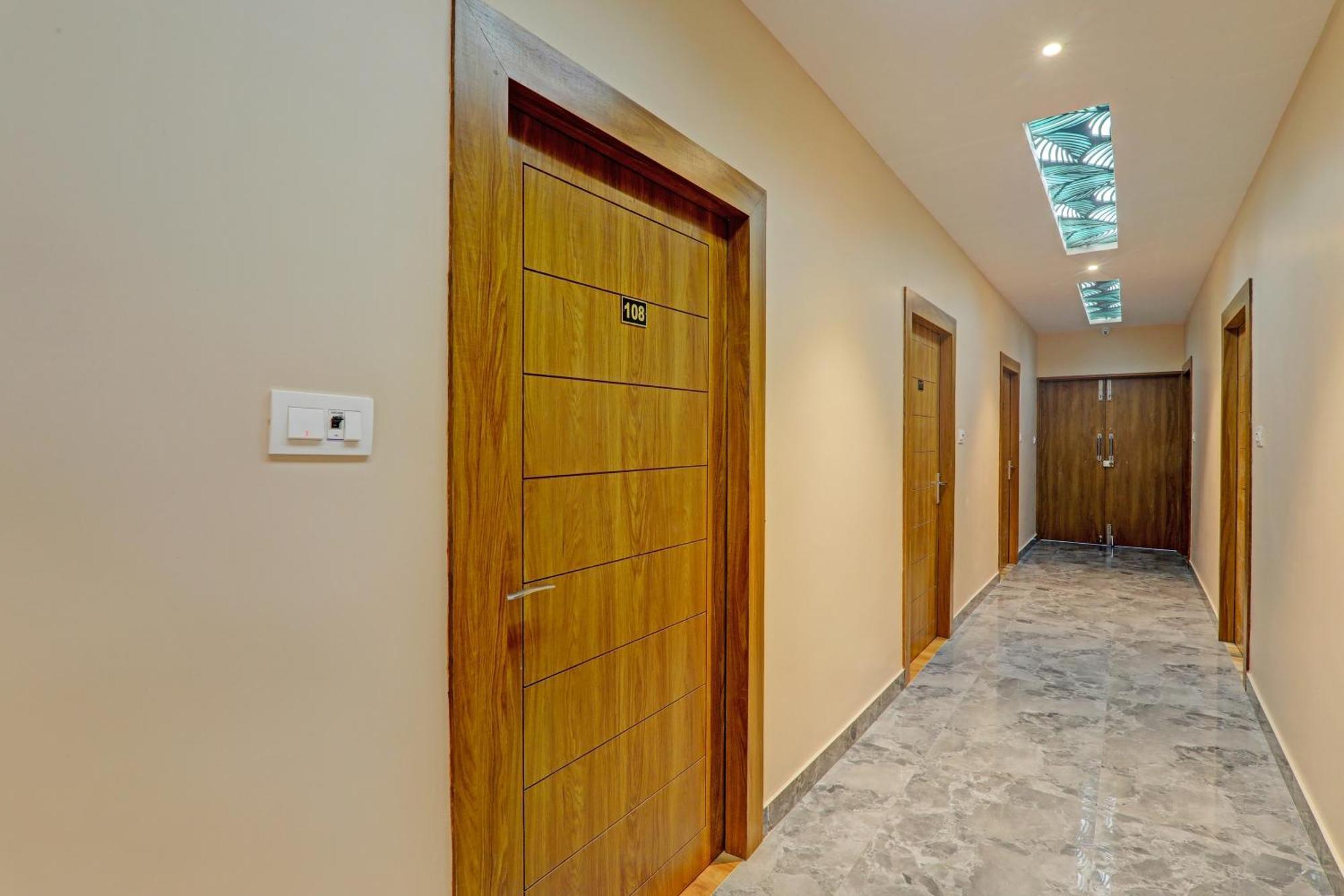 Hotel O Royal Regency Palace Gorakhpur Eksteriør billede