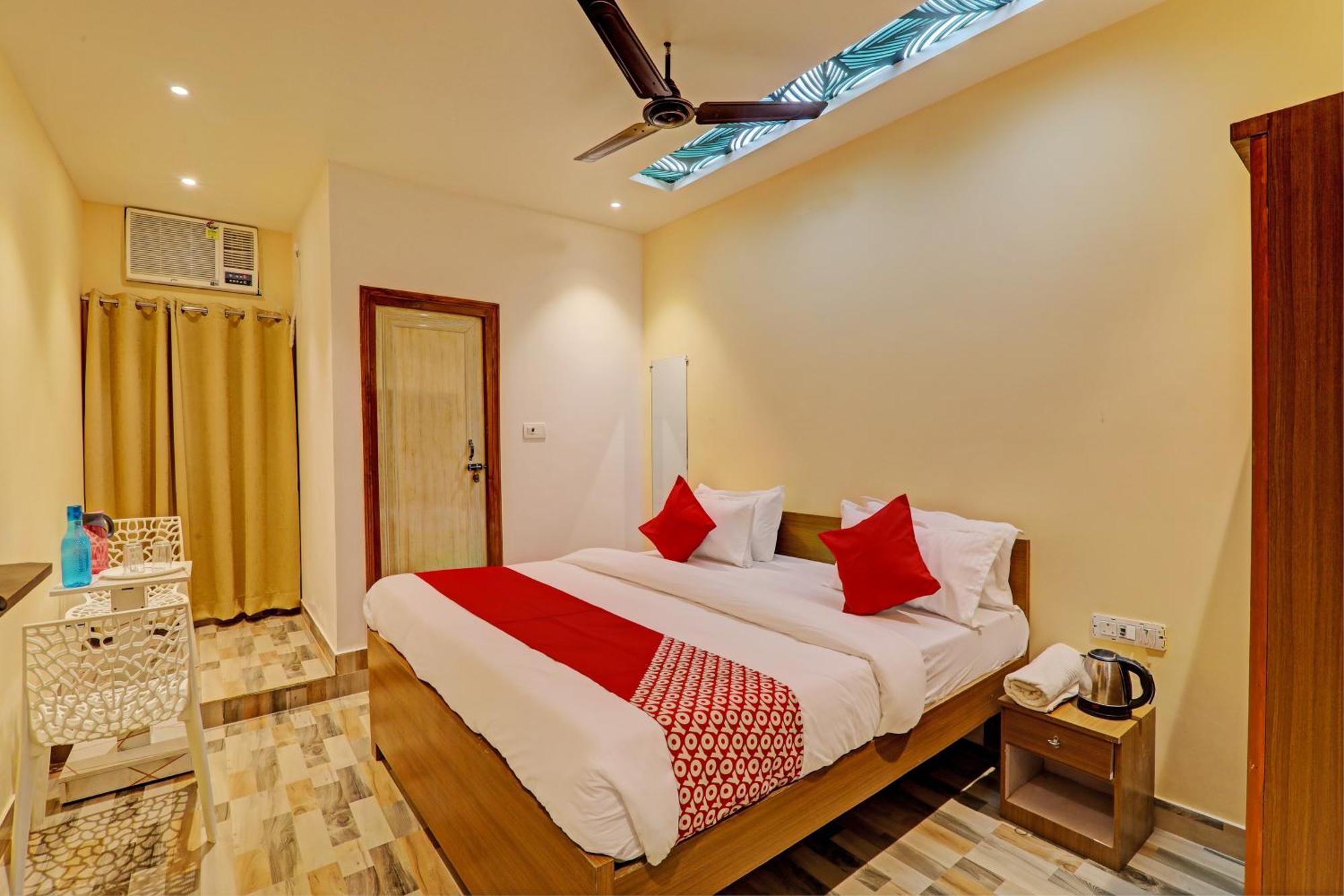Hotel O Royal Regency Palace Gorakhpur Eksteriør billede